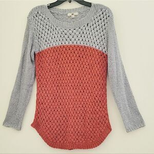 Gray and orange crochet top sz M